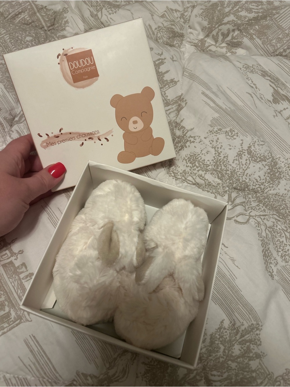 Doudou et Compagnie Paris Plush Baby Booties - Cream